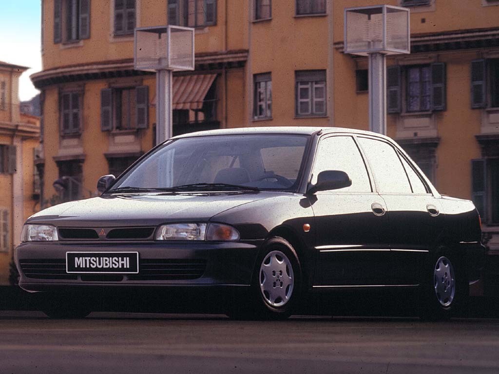 Mitsubishi Lancer photo 3
