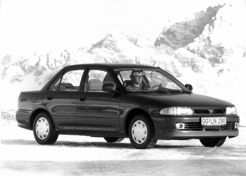 Mitsubishi Lancer photo 5