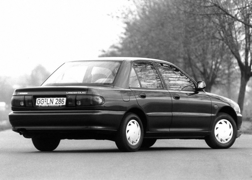 Mitsubishi Lancer photo 6