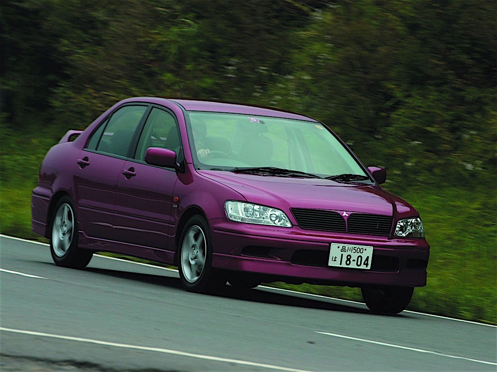 Mitsubishi Lancer photo 2