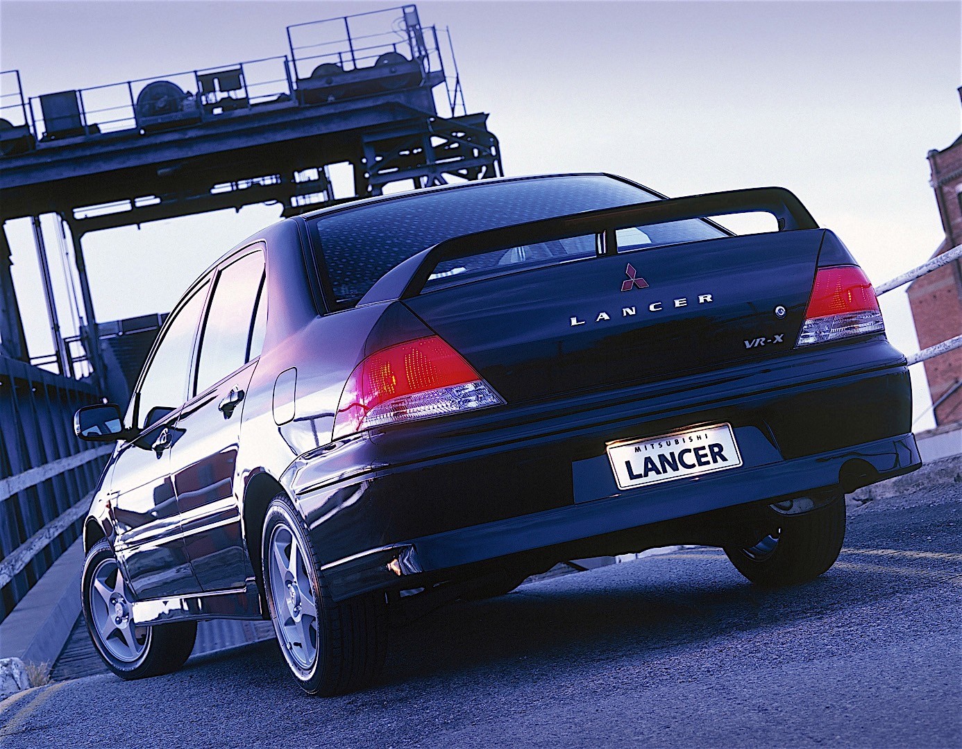 Mitsubishi Lancer photo 4