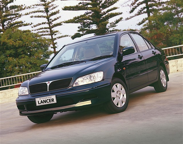 Mitsubishi Lancer photo 7