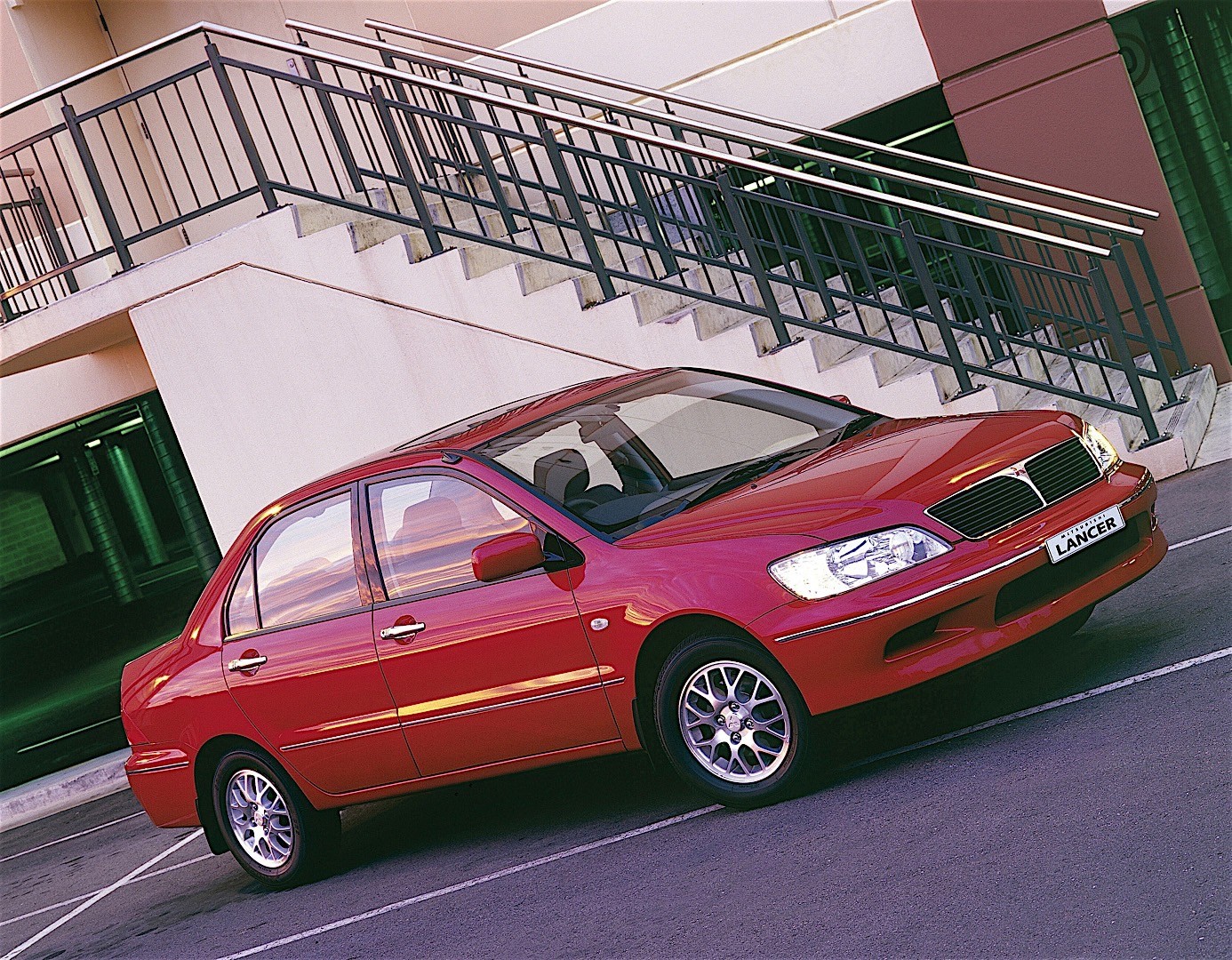 Mitsubishi Lancer photo 8