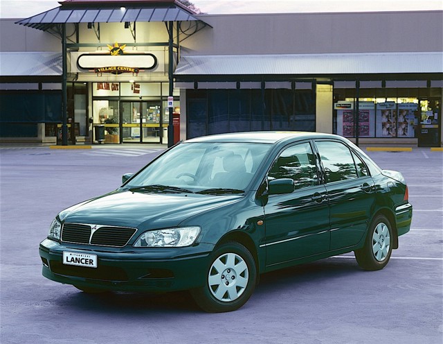 Mitsubishi Lancer photo 10