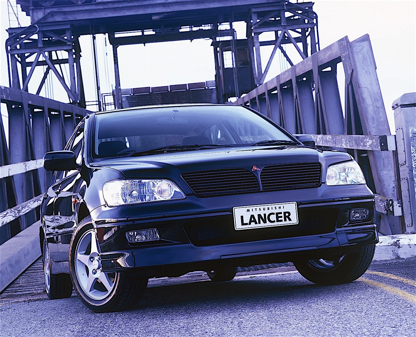 Mitsubishi Lancer photo 19