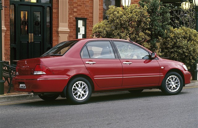 Mitsubishi Lancer photo 21