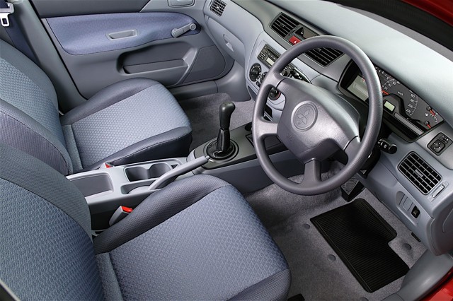 Mitsubishi Lancer photo 31
