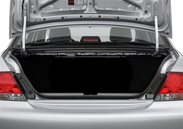 Mitsubishi Lancer Foto 49