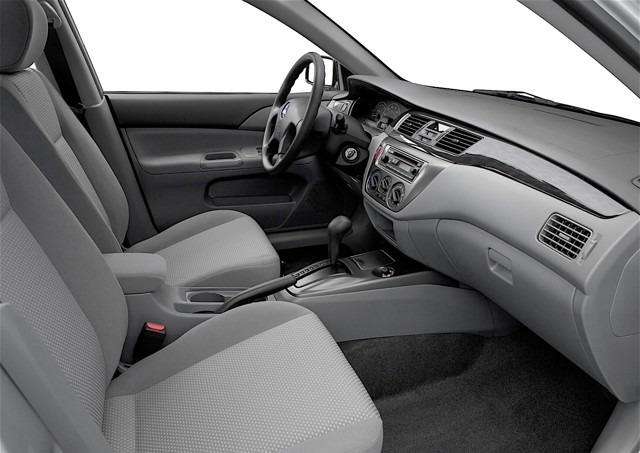 Mitsubishi Lancer Foto 52
