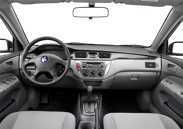 Mitsubishi Lancer Foto 59