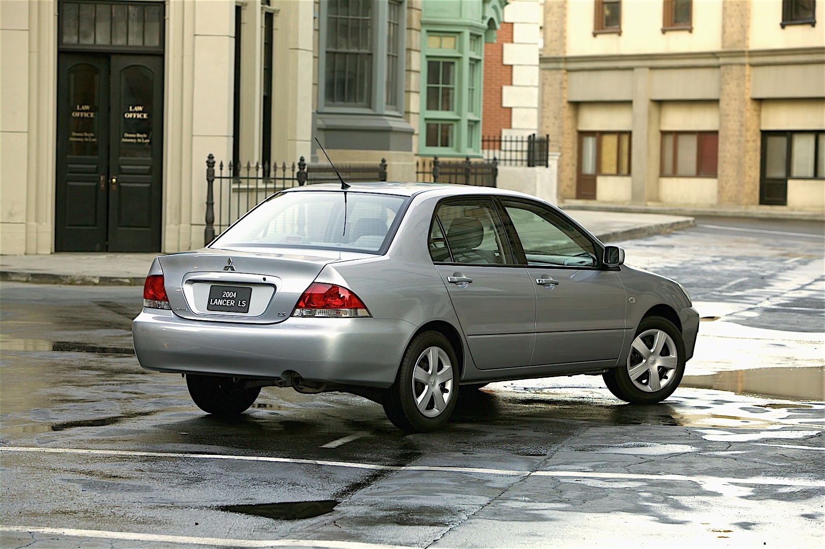 Mitsubishi Lancer photo 22