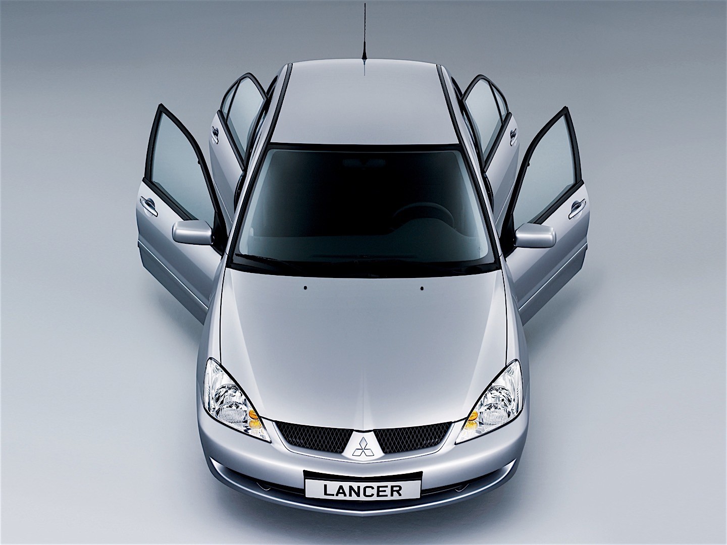 Mitsubishi Lancer photo 23