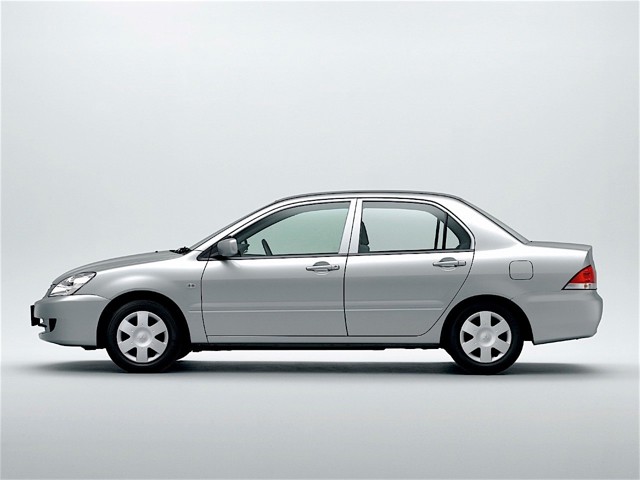 Mitsubishi Lancer Foto 27
