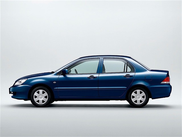 Mitsubishi Lancer Foto 28