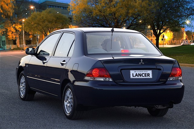 Mitsubishi Lancer Foto 39