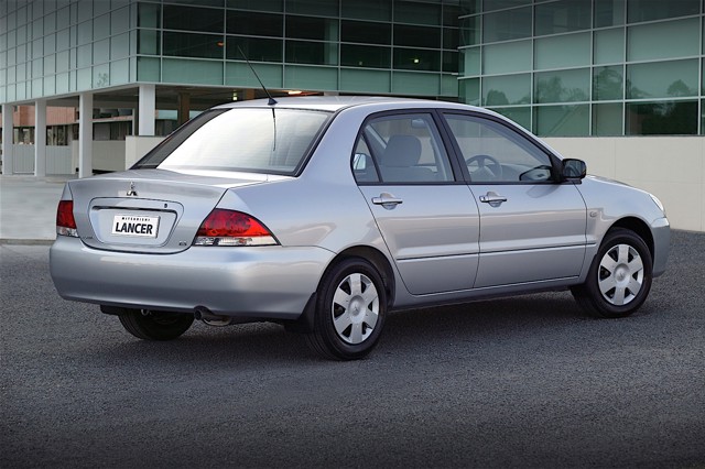 Mitsubishi Lancer Foto 41