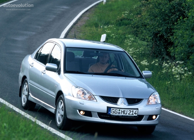Mitsubishi Lancer Foto 3