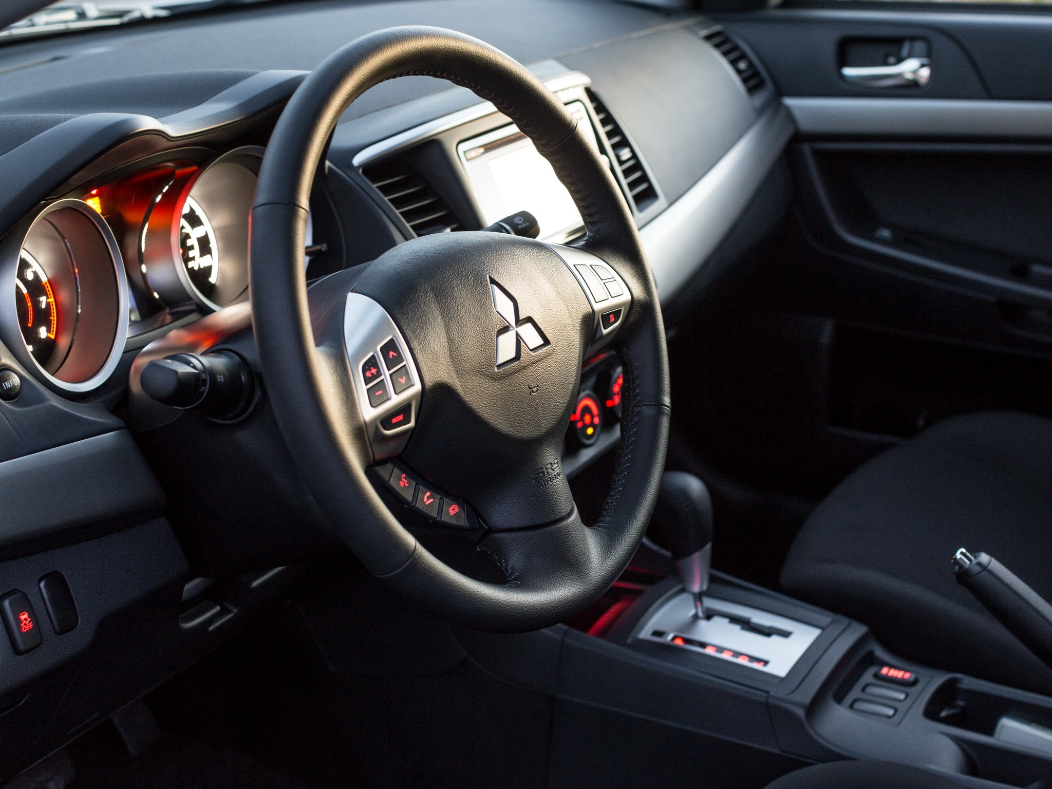 Mitsubishi Lancer photo 98