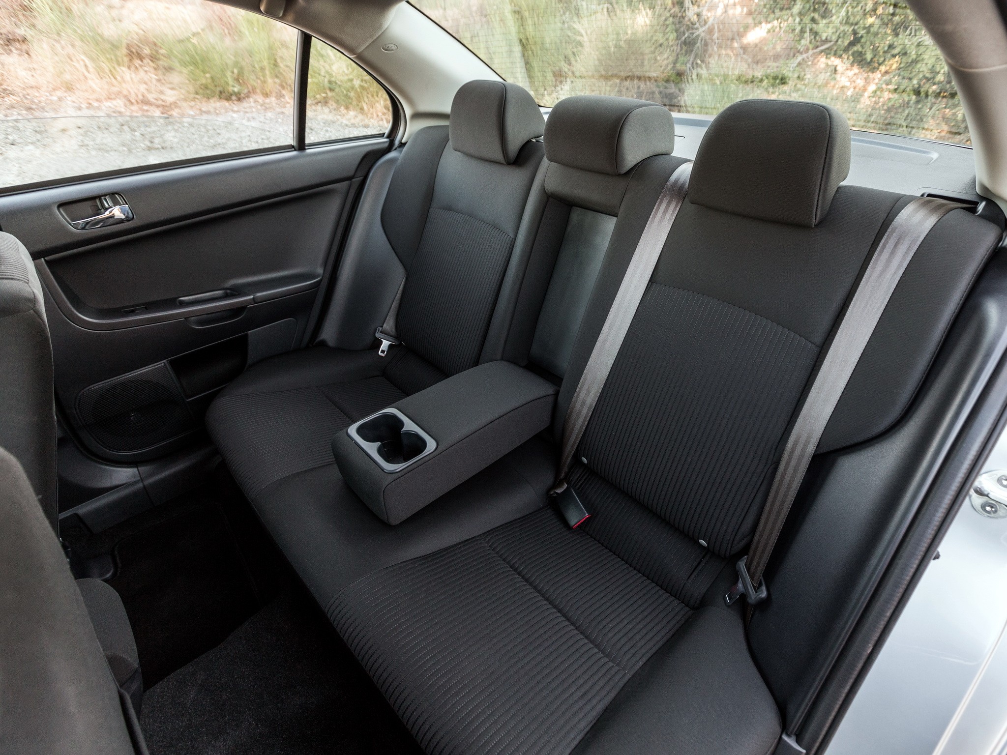 Mitsubishi Lancer photo 103