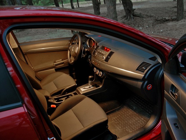 Mitsubishi Lancer photo 114