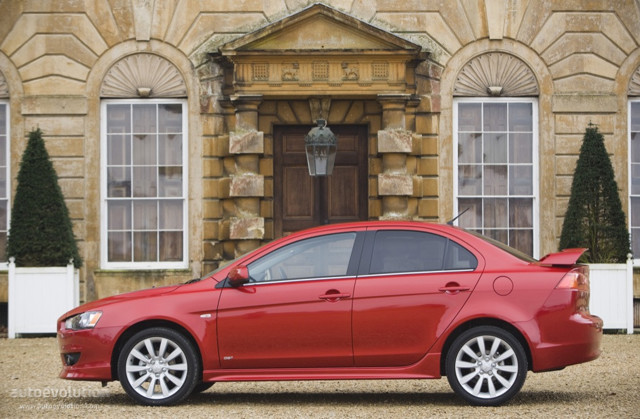 Mitsubishi Lancer photo 14