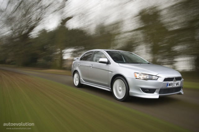 Mitsubishi Lancer photo 17
