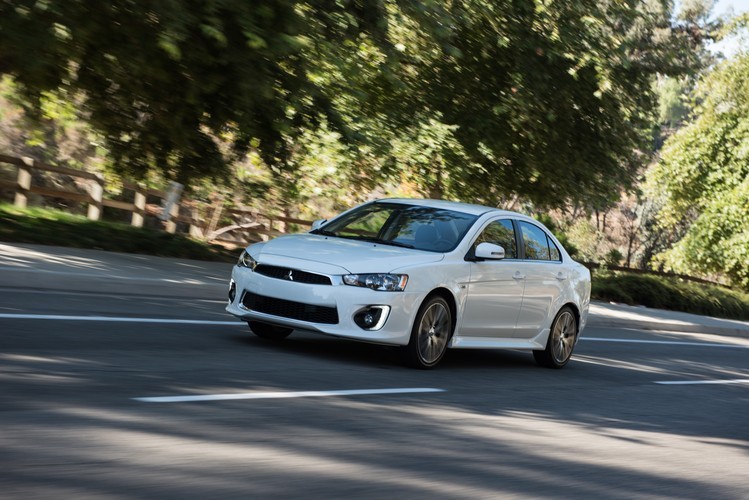 Mitsubishi Lancer photo 20