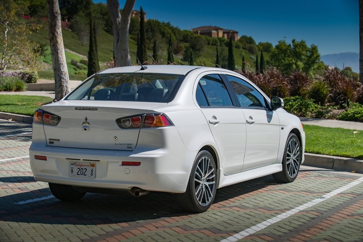 Mitsubishi Lancer photo 27