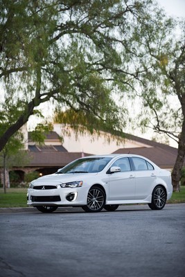 Mitsubishi Lancer photo 6