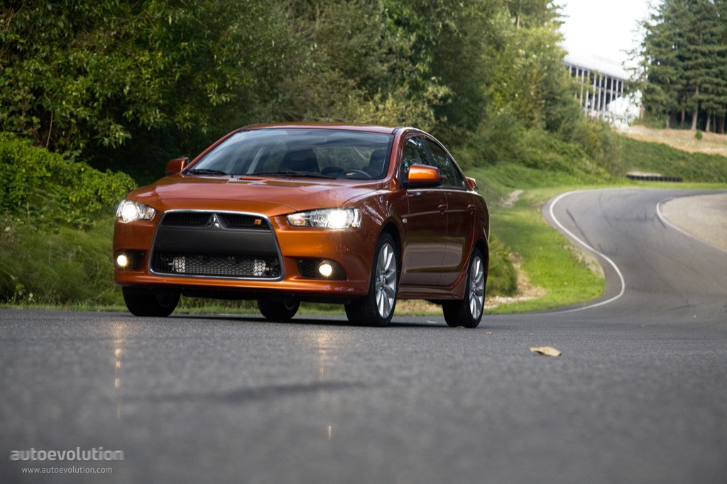 Mitsubishi Lancer photo 14