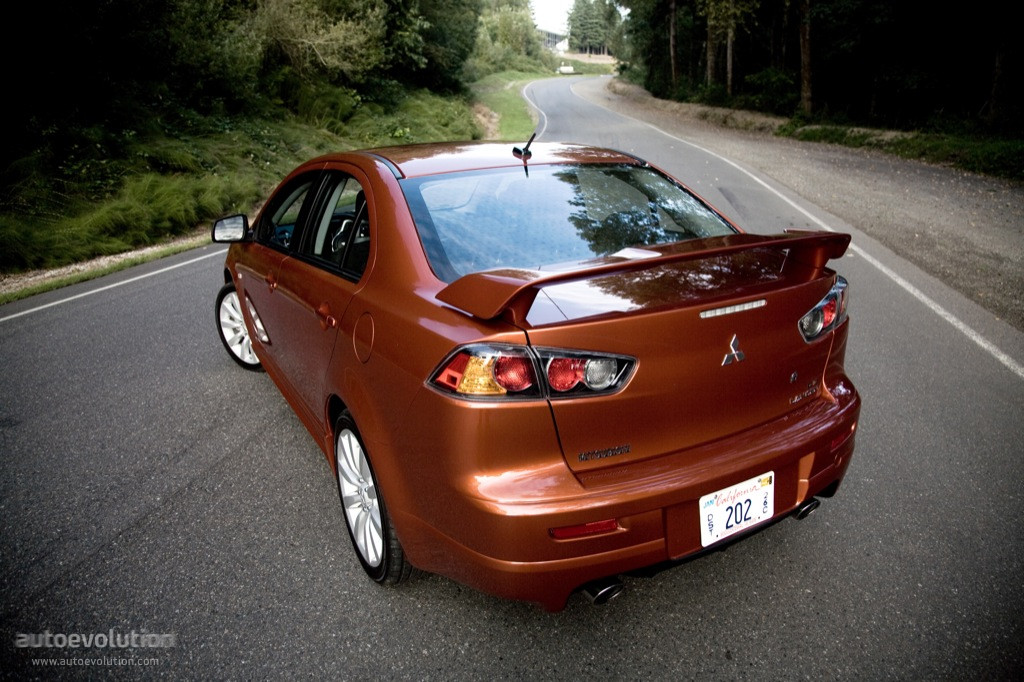 Mitsubishi Lancer photo 16