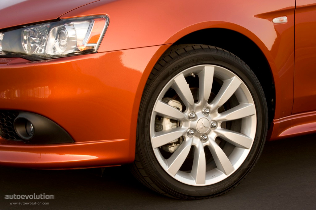 Mitsubishi Lancer photo 18