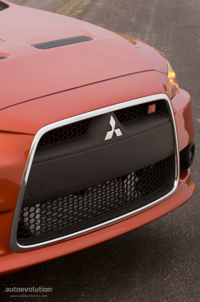 Mitsubishi Lancer photo 6