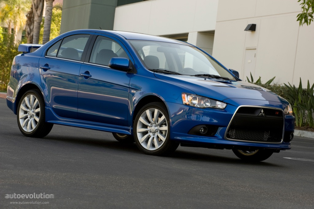 Mitsubishi Lancer photo 8