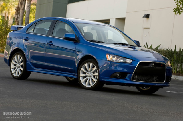 Mitsubishi Lancer photo 8