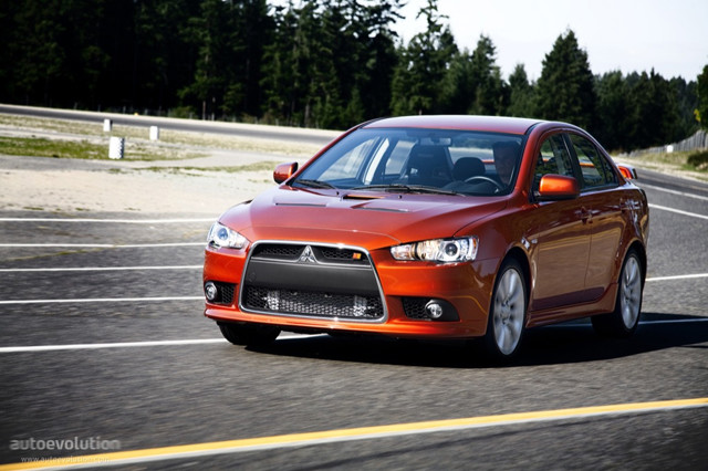Mitsubishi Lancer photo 9