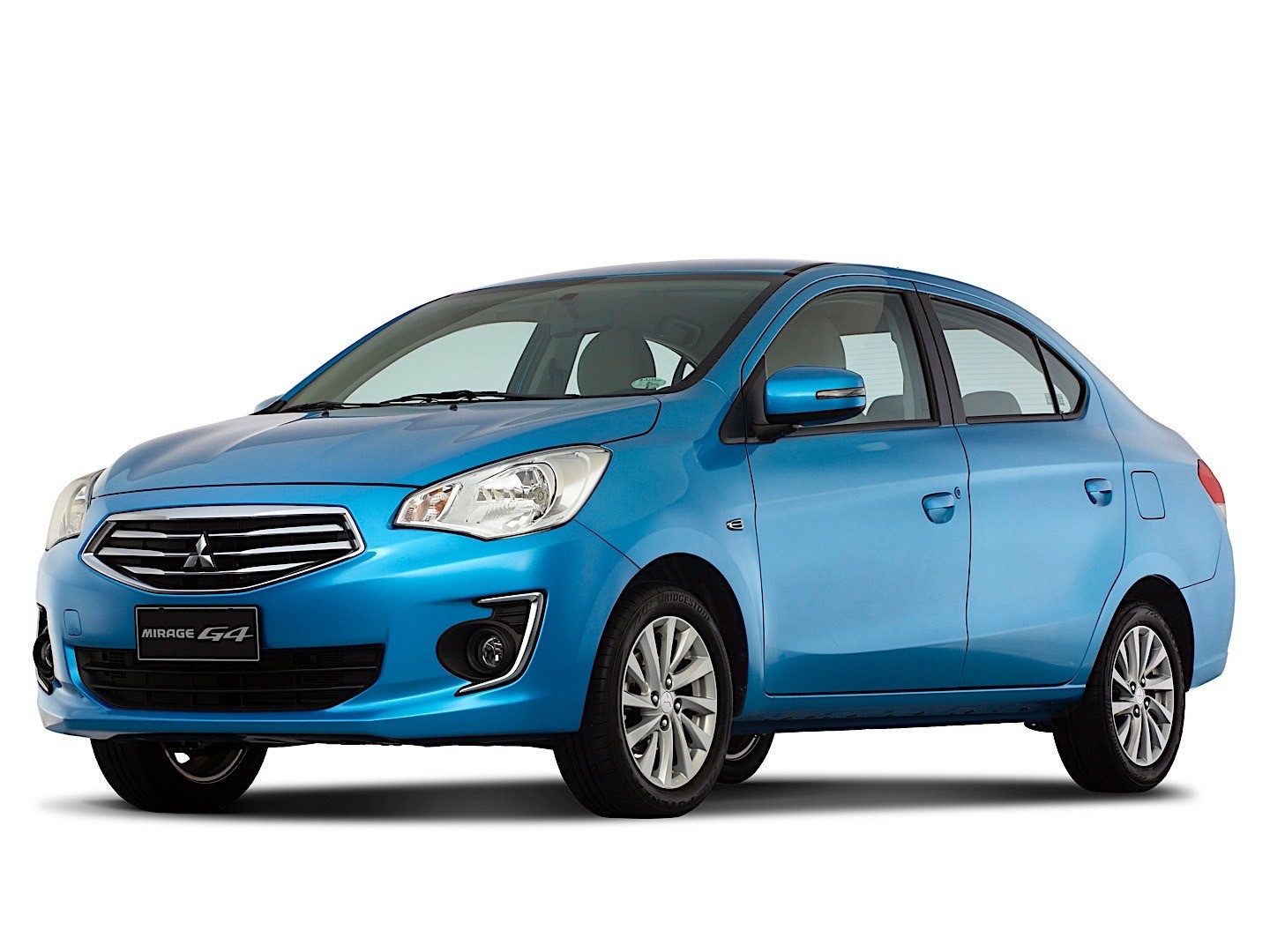 Mitsubishi Mirage G4 photo 6