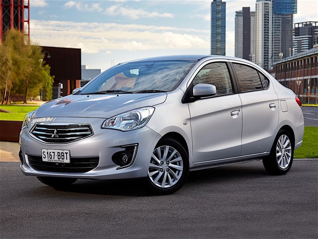 Mitsubishi Mirage G4 photo 7