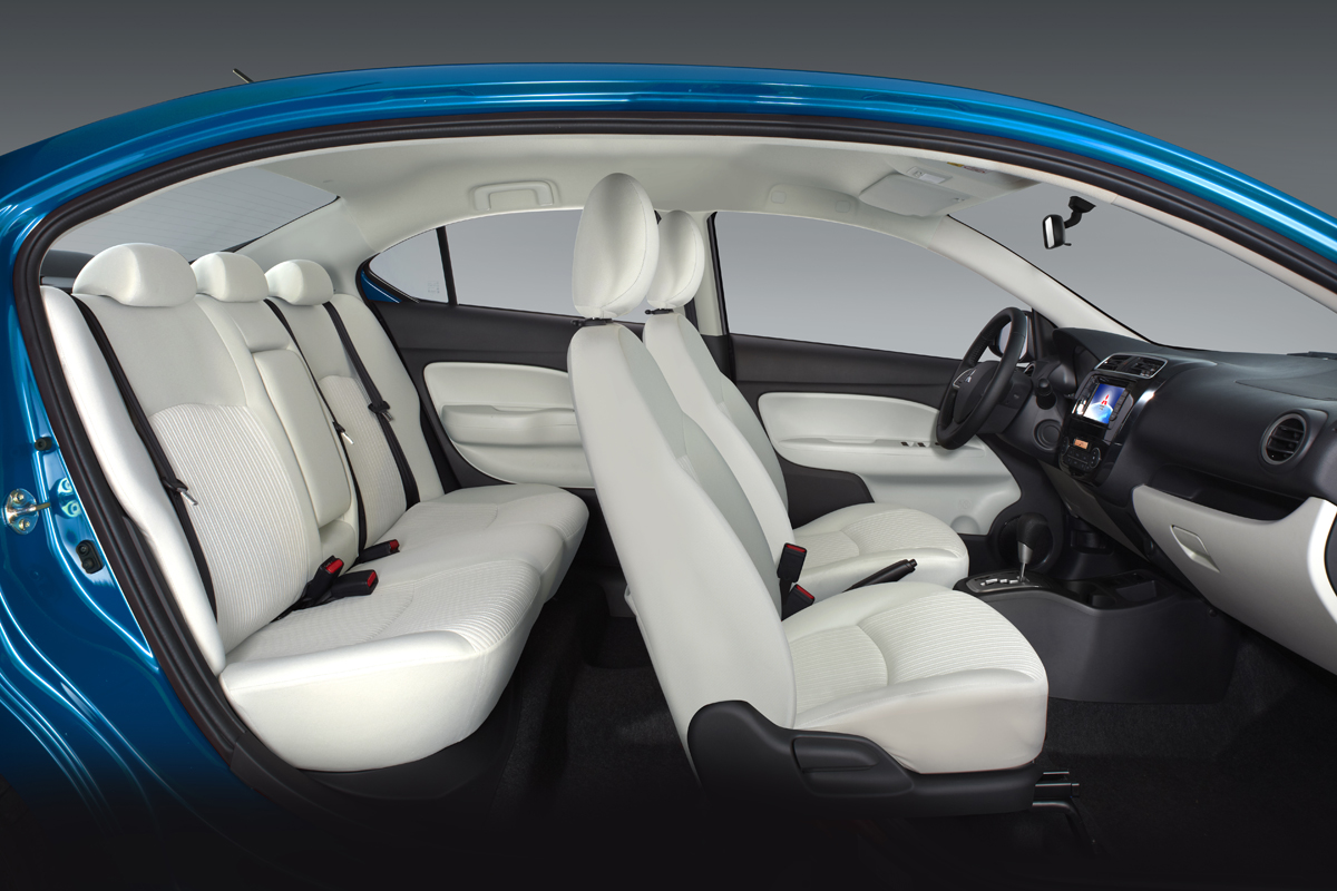 Mitsubishi Mirage G4 photo 25