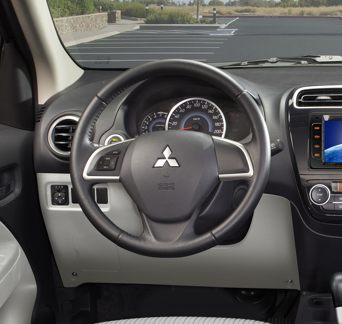 Mitsubishi Mirage G4 photo 30