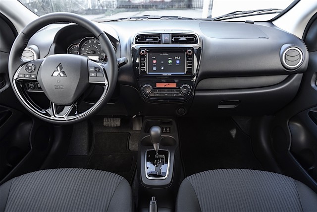 Mitsubishi Mirage G4 photo 22