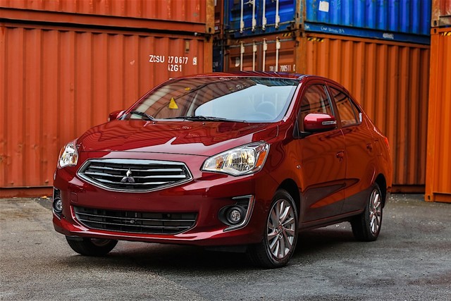 Mitsubishi Mirage G4 photo 14