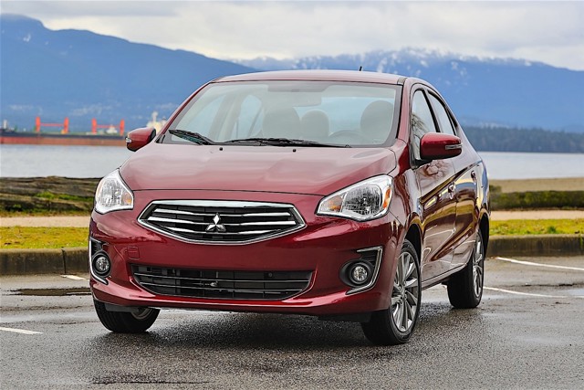Mitsubishi Mirage G4 photo 17