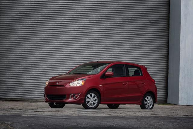 Mitsubishi Mirage Foto 15