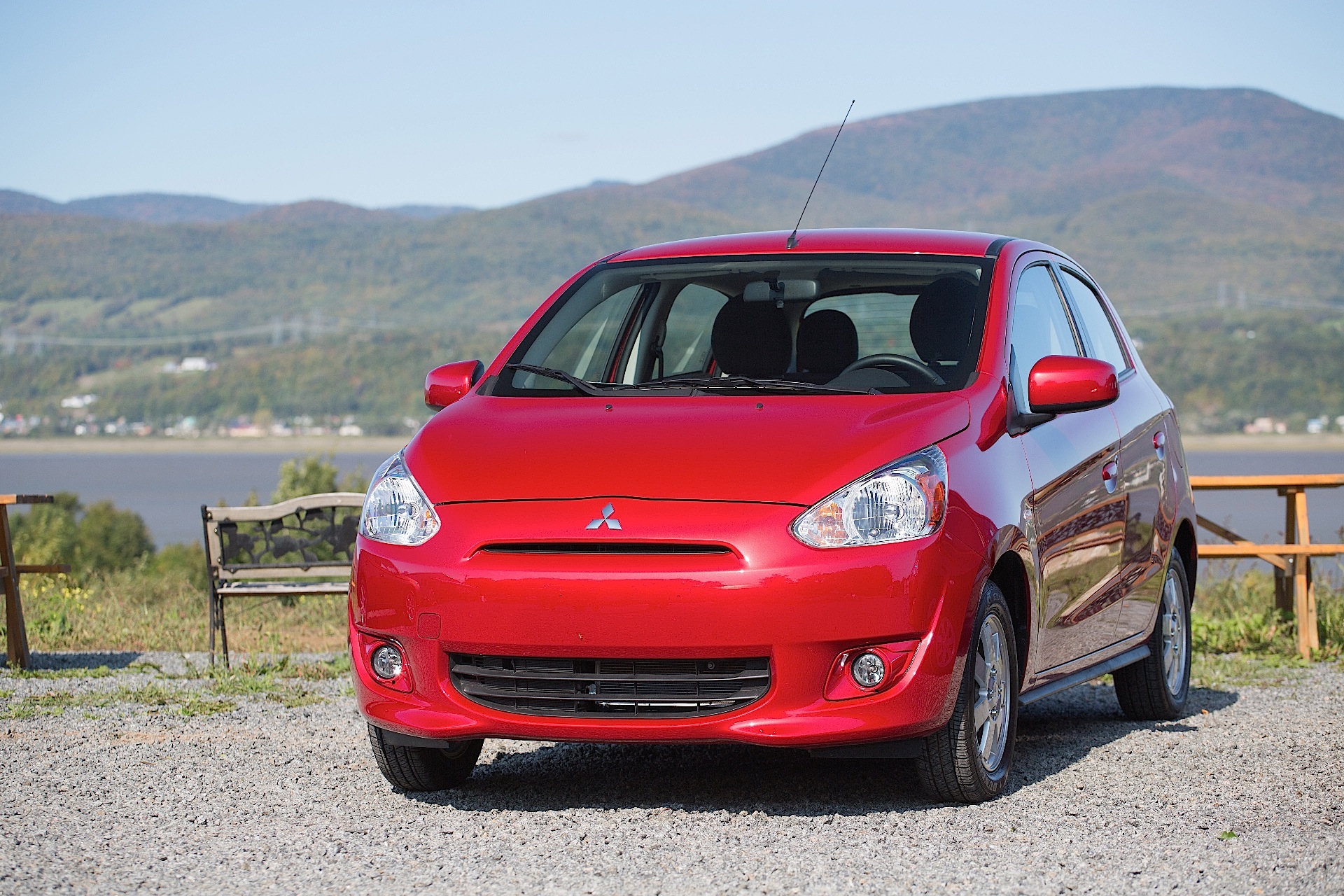 Mitsubishi Mirage photo 20