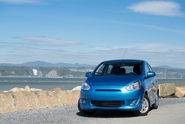 Mitsubishi Mirage Foto 24
