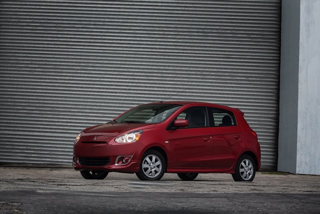 Mitsubishi Mirage Foto 31