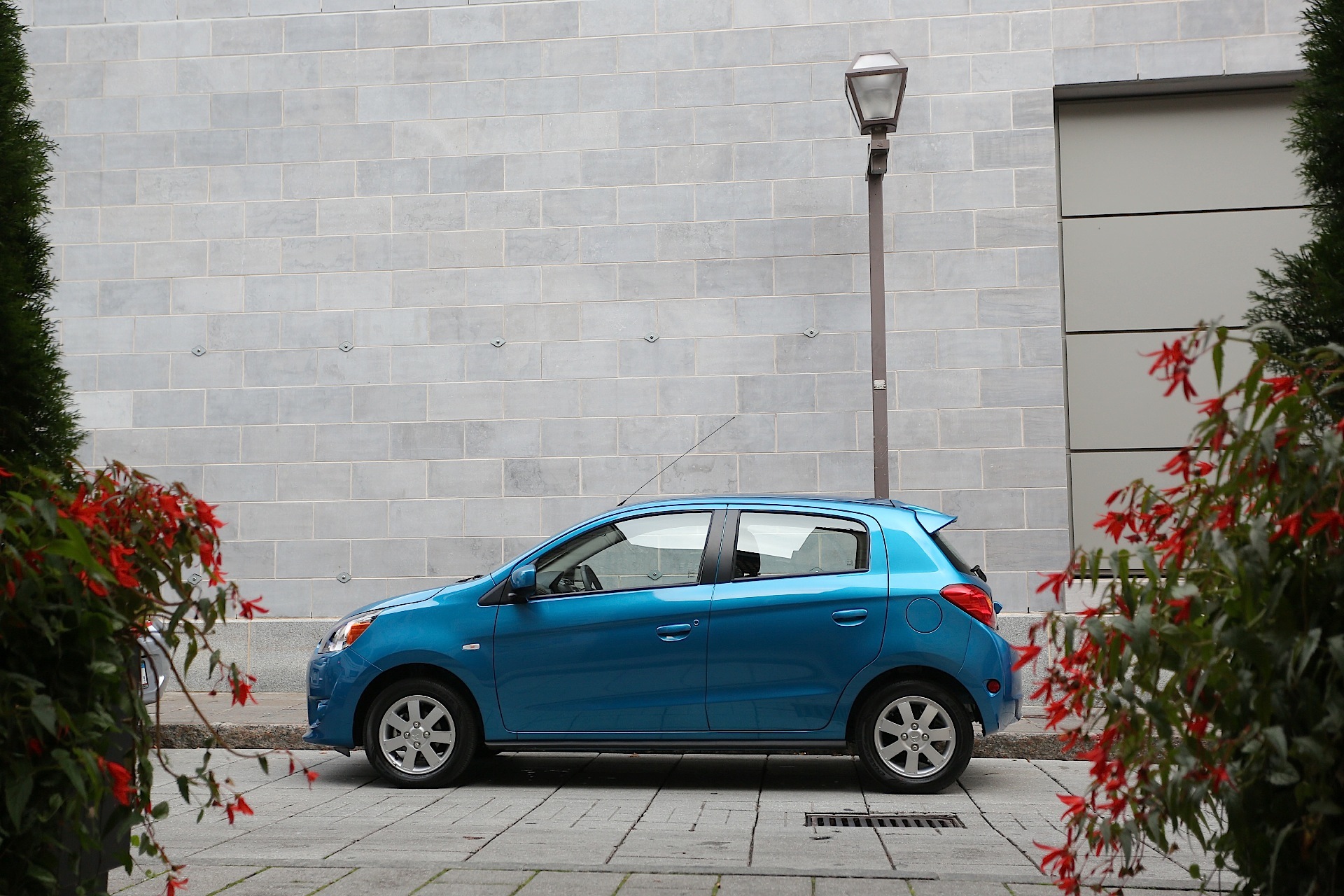 Mitsubishi Mirage photo 34