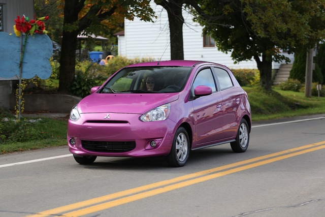 Mitsubishi Mirage Foto 38