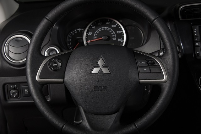 Mitsubishi Mirage Foto 70